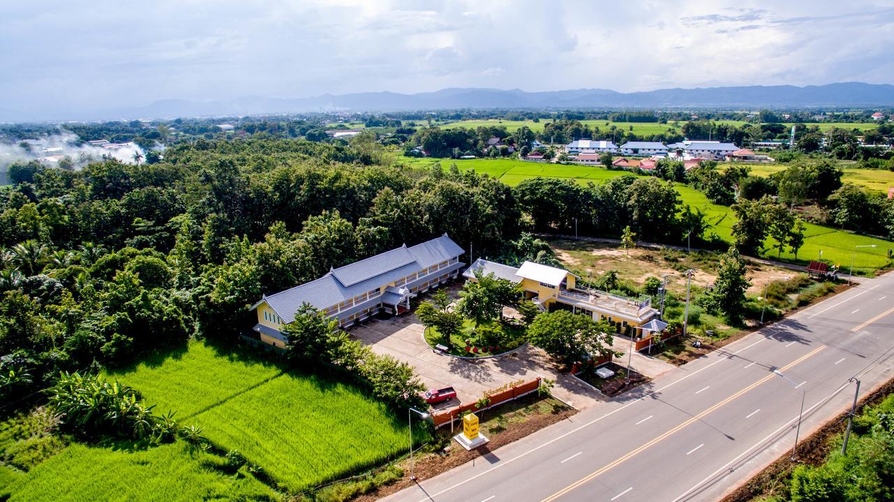 Raiwin Buri Resort Phrae Exterior photo